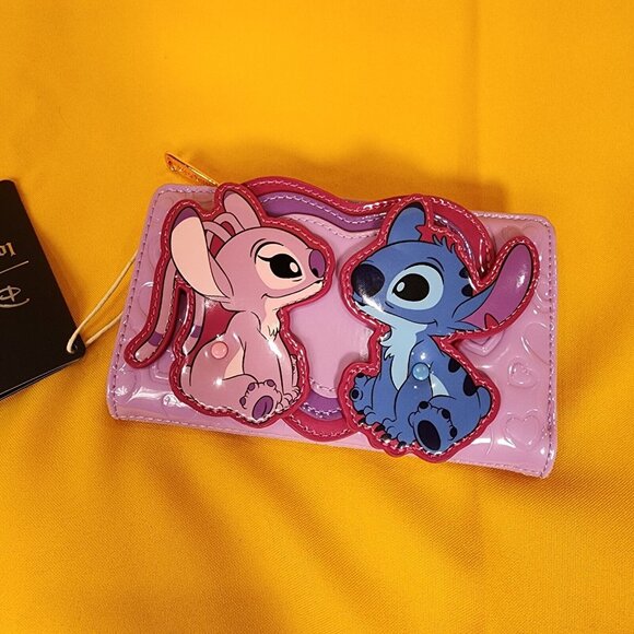 Loungefly Disney Angel and Stitch Heart Moving Valentine's Day Flap Wall… - Picture 10 of 13